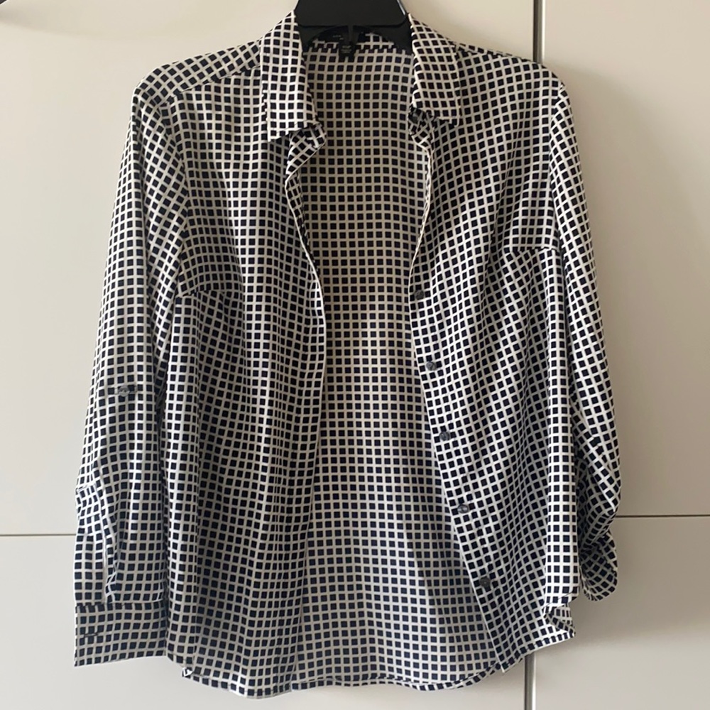 Ann taylor blouse, machine washable, new, XSP